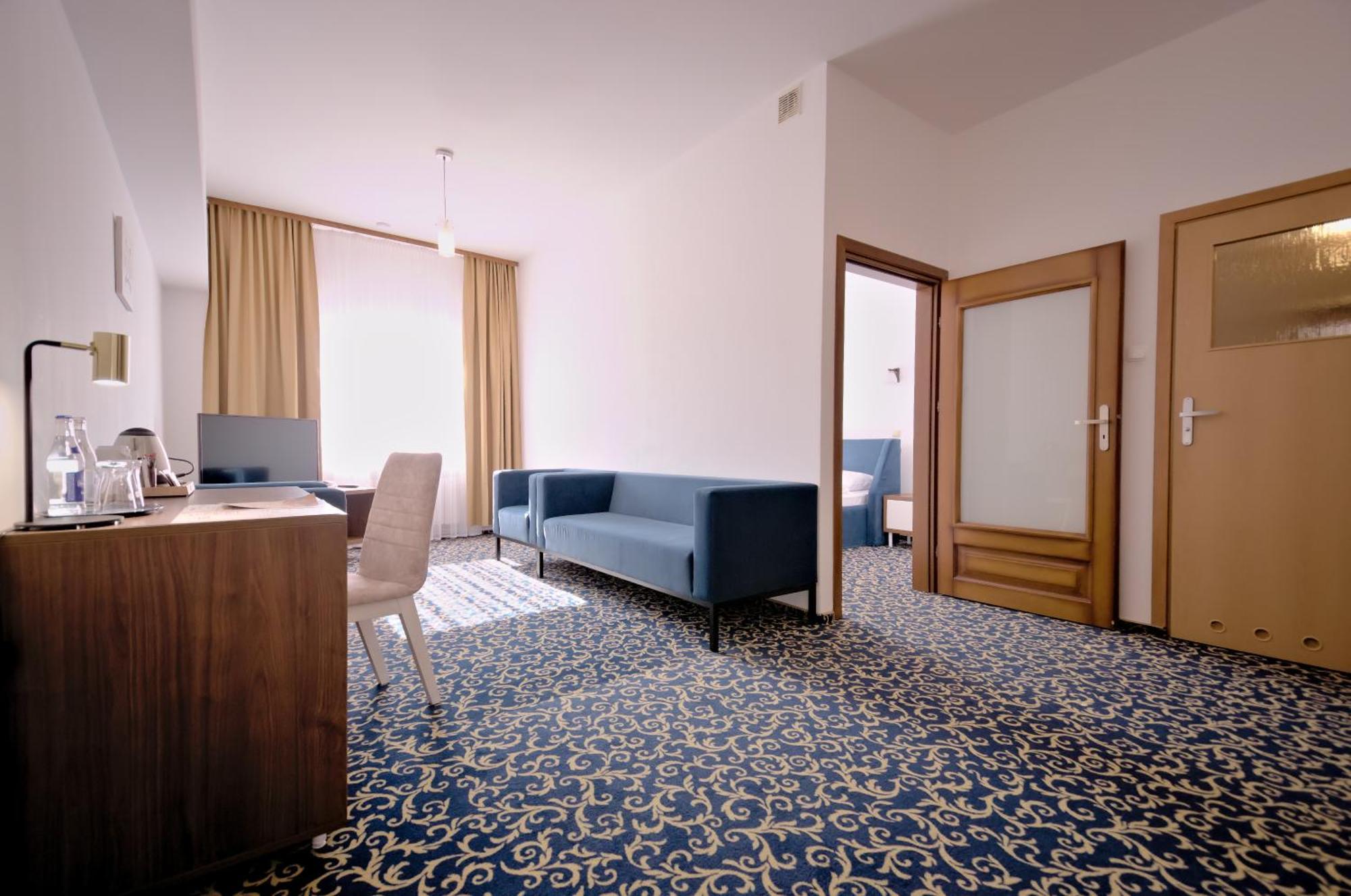 Hotel Sezam ماخوفا المظهر الخارجي الصورة
