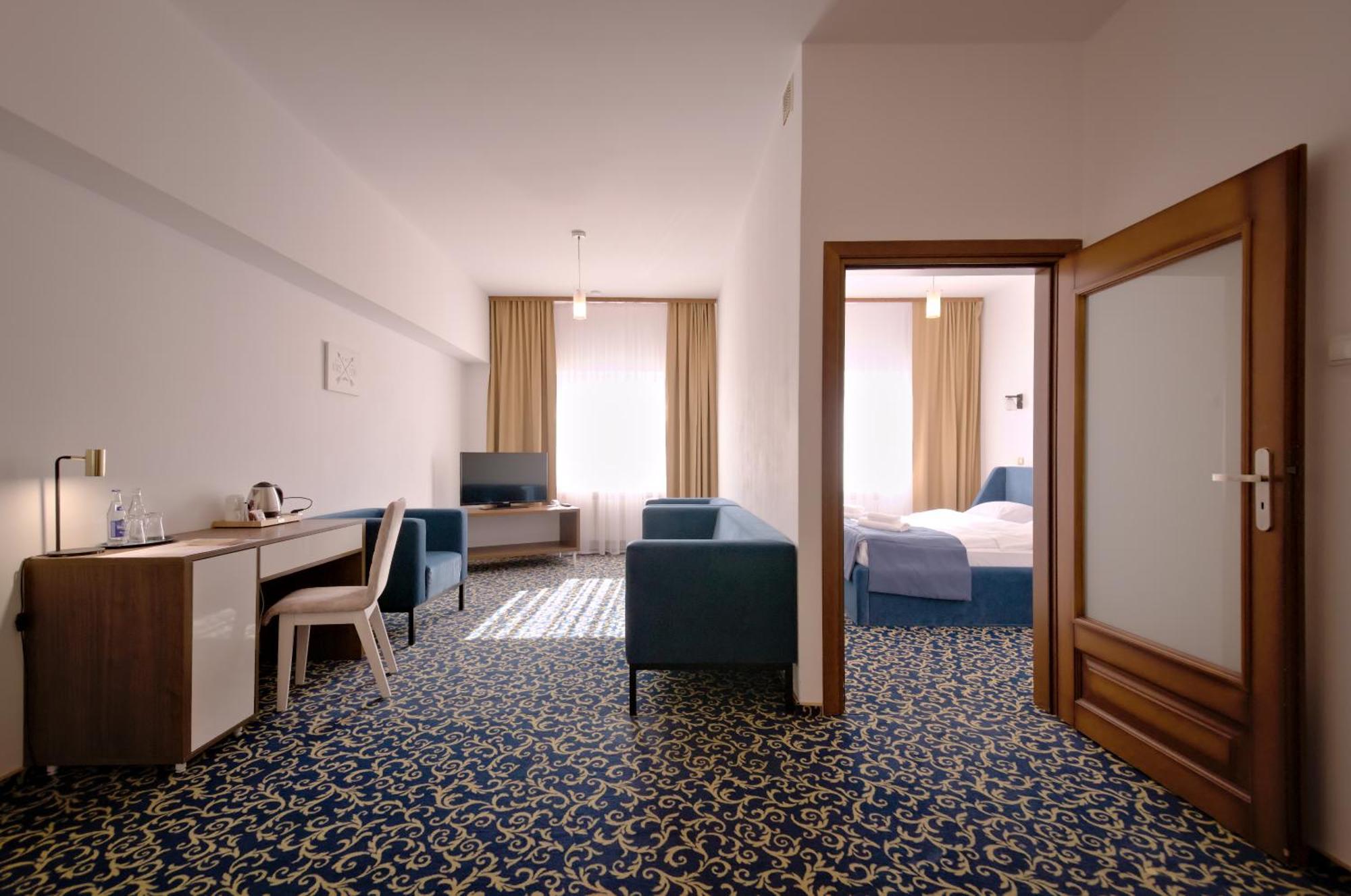 Hotel Sezam ماخوفا المظهر الخارجي الصورة