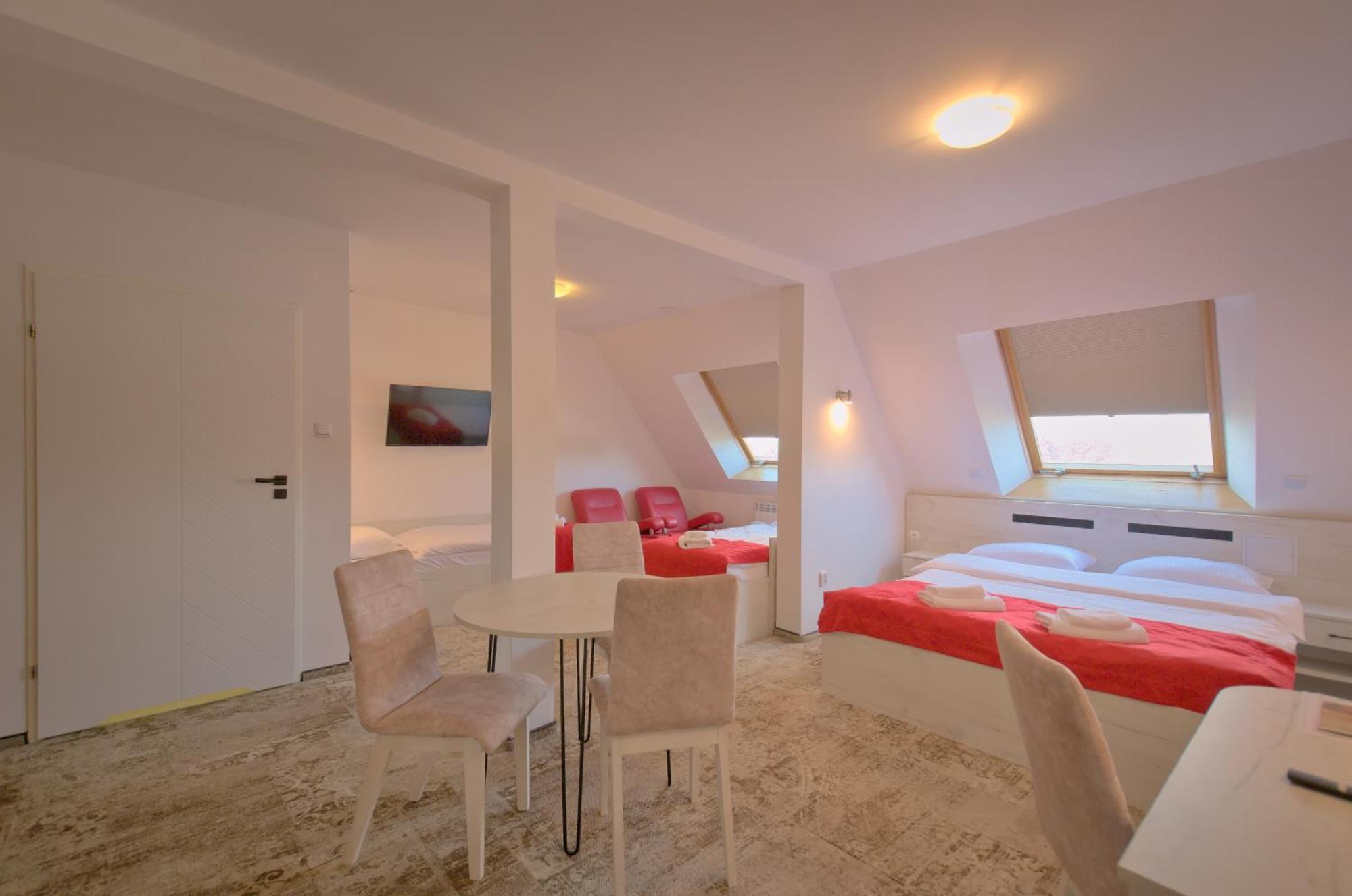Hotel Sezam ماخوفا المظهر الخارجي الصورة