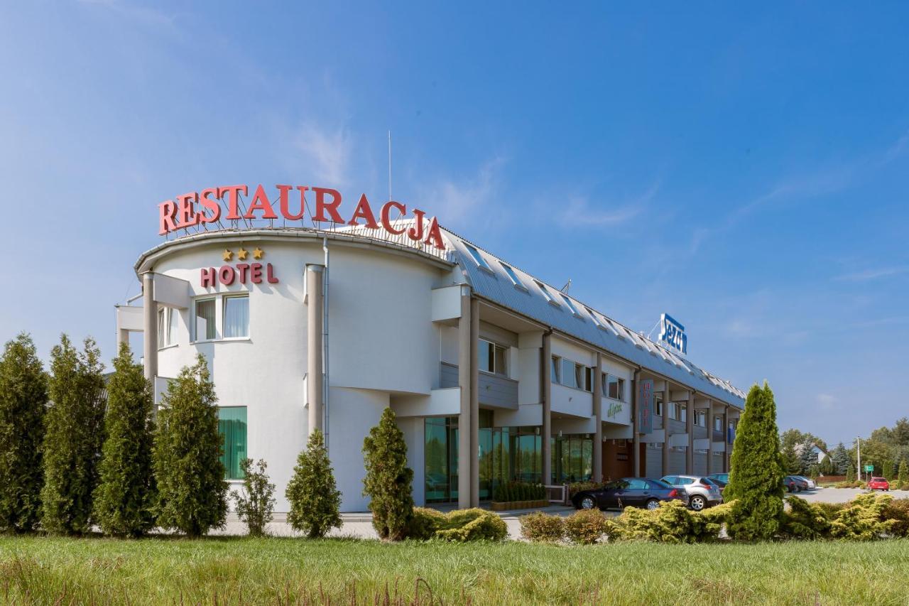 Hotel Sezam ماخوفا المظهر الخارجي الصورة